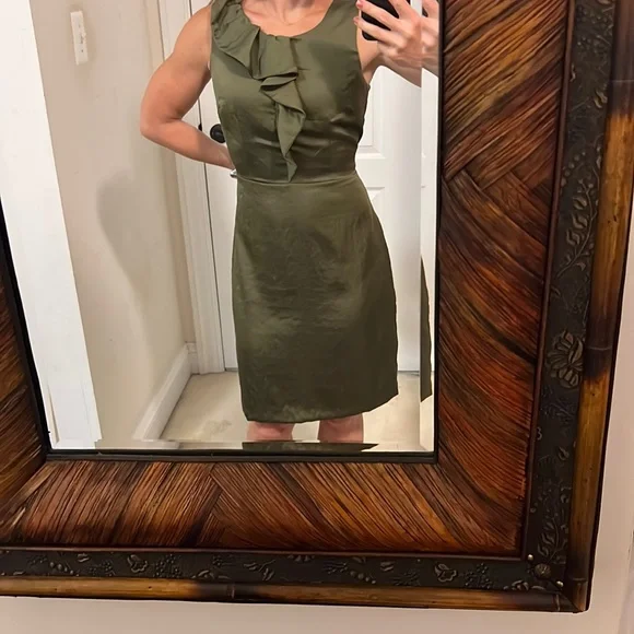 LOFT | Dresses | Ann Taylor Loft Size 4 Olive Green Dress | Poshmark